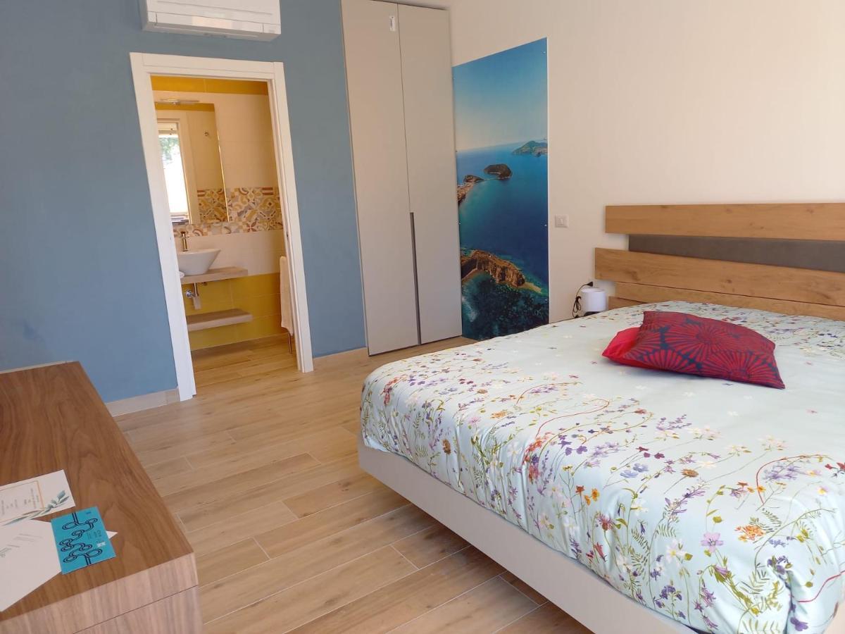 Bamboo Hotel Procida Buitenkant foto